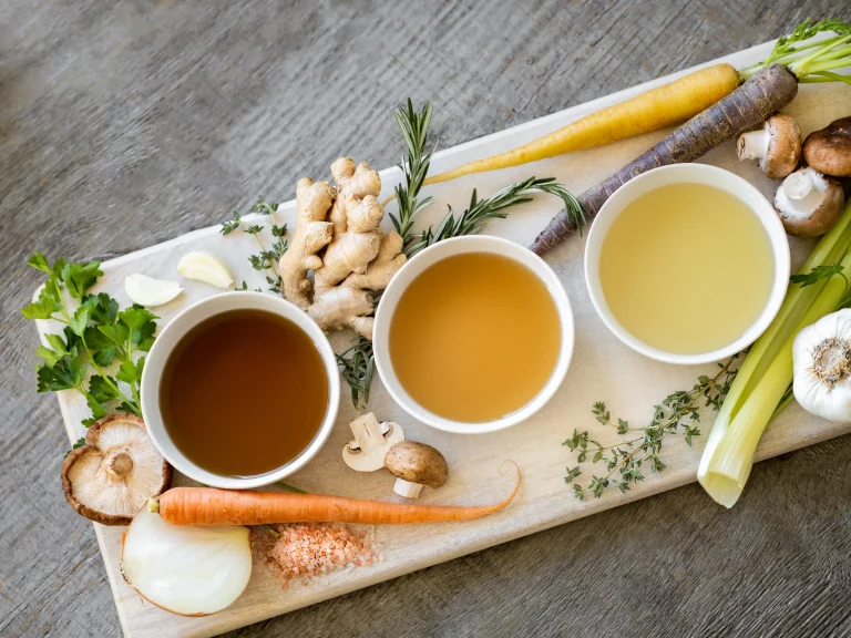 Chicken broth and why you should eat it!